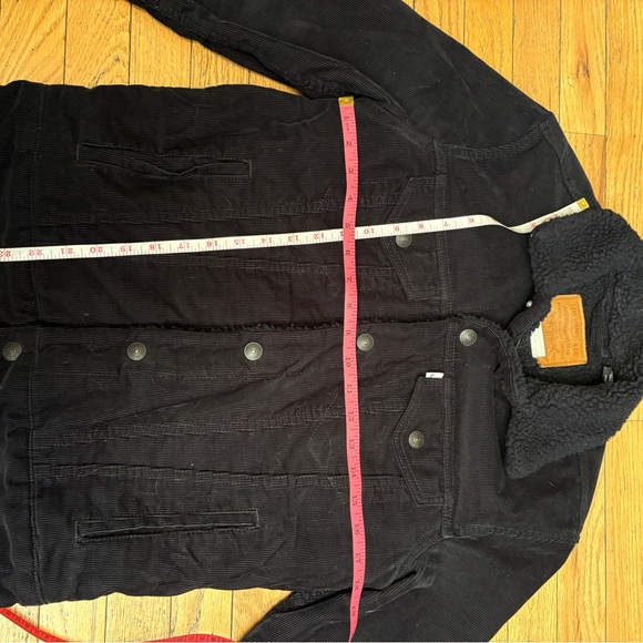 Levi's Men's Black Corduroy Sherpa Jacket - Picture 5 of 5